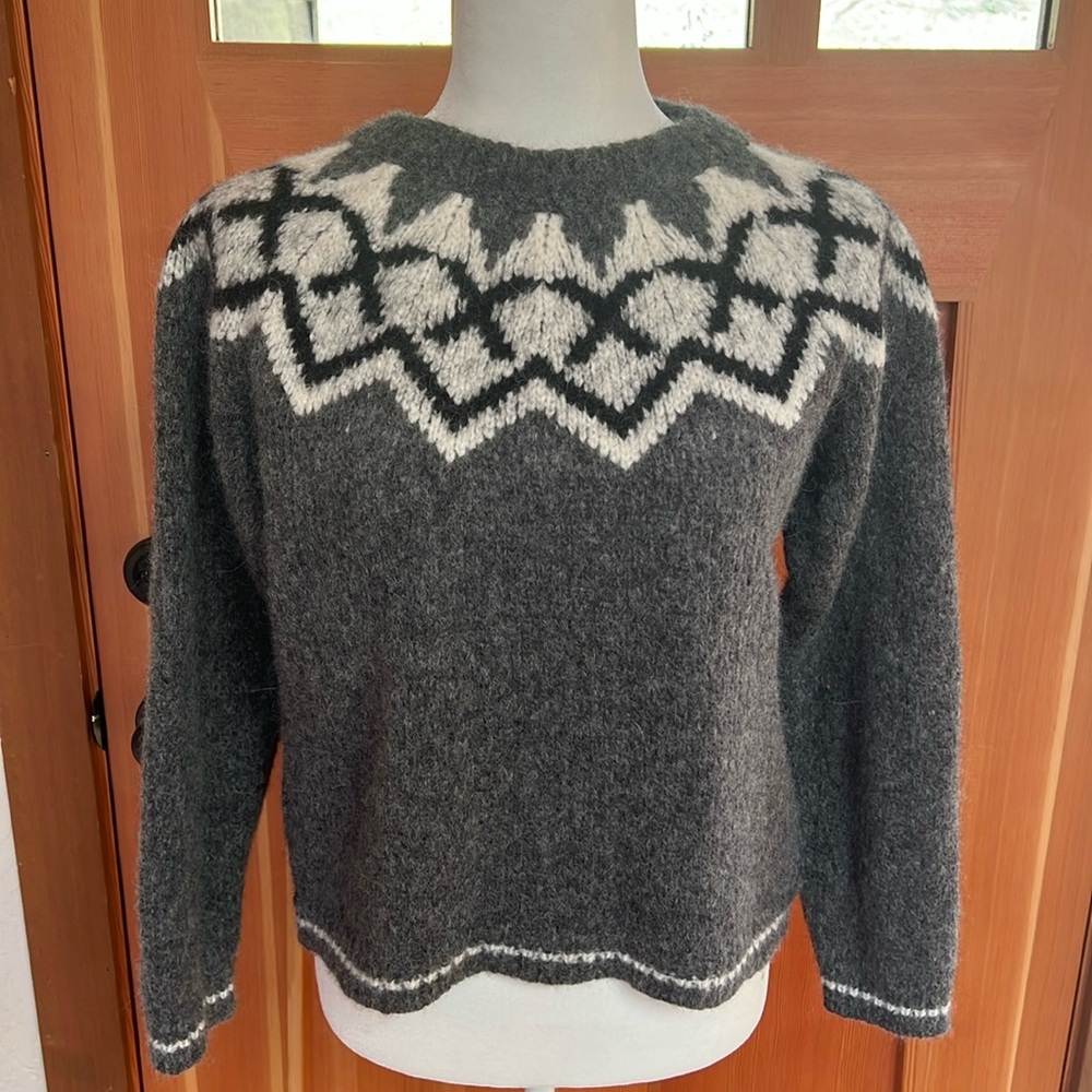 Velvet by Graham & Spencer Alpaca Sweater Size Medium